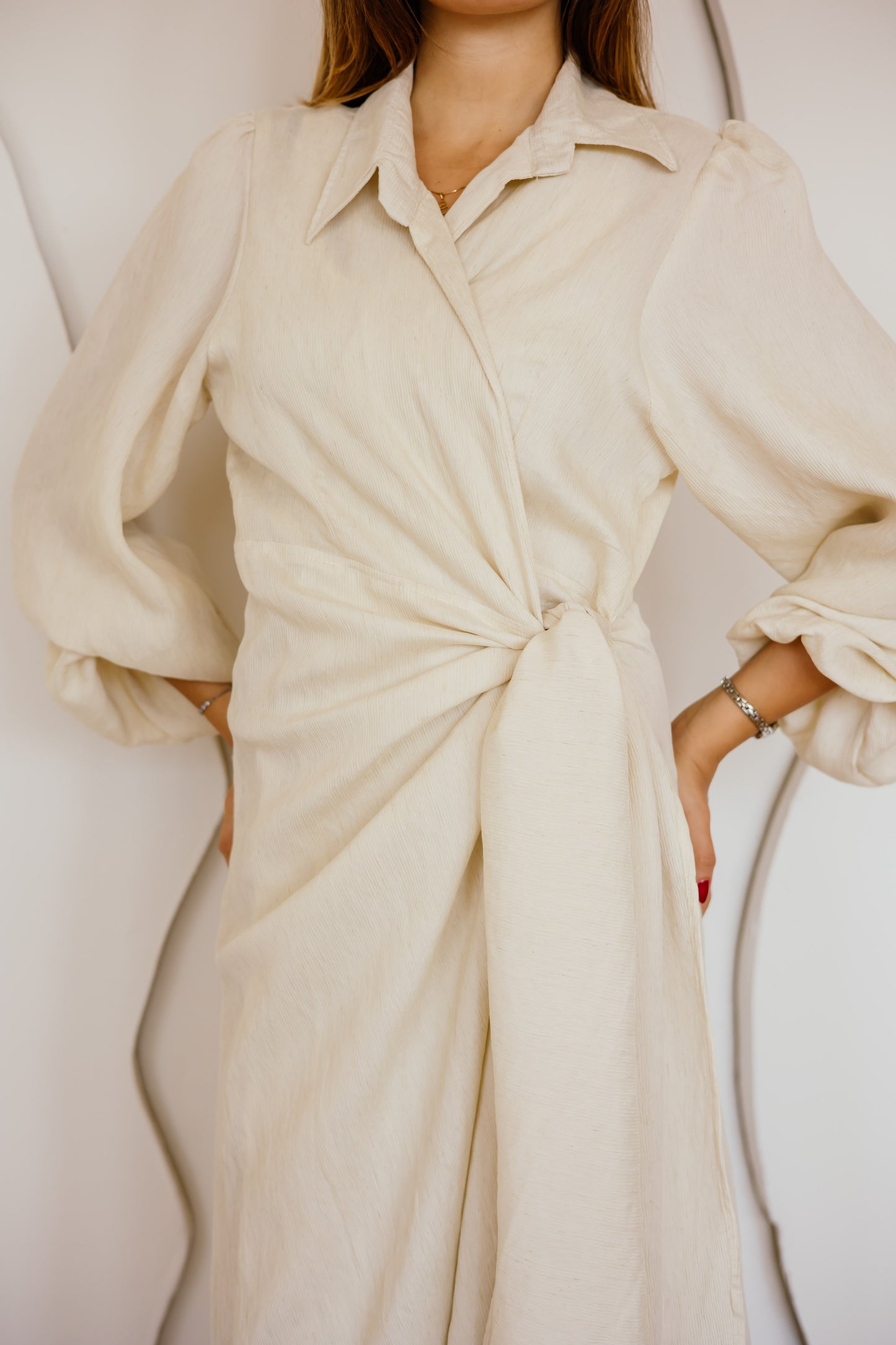 Serena dress in golden beige