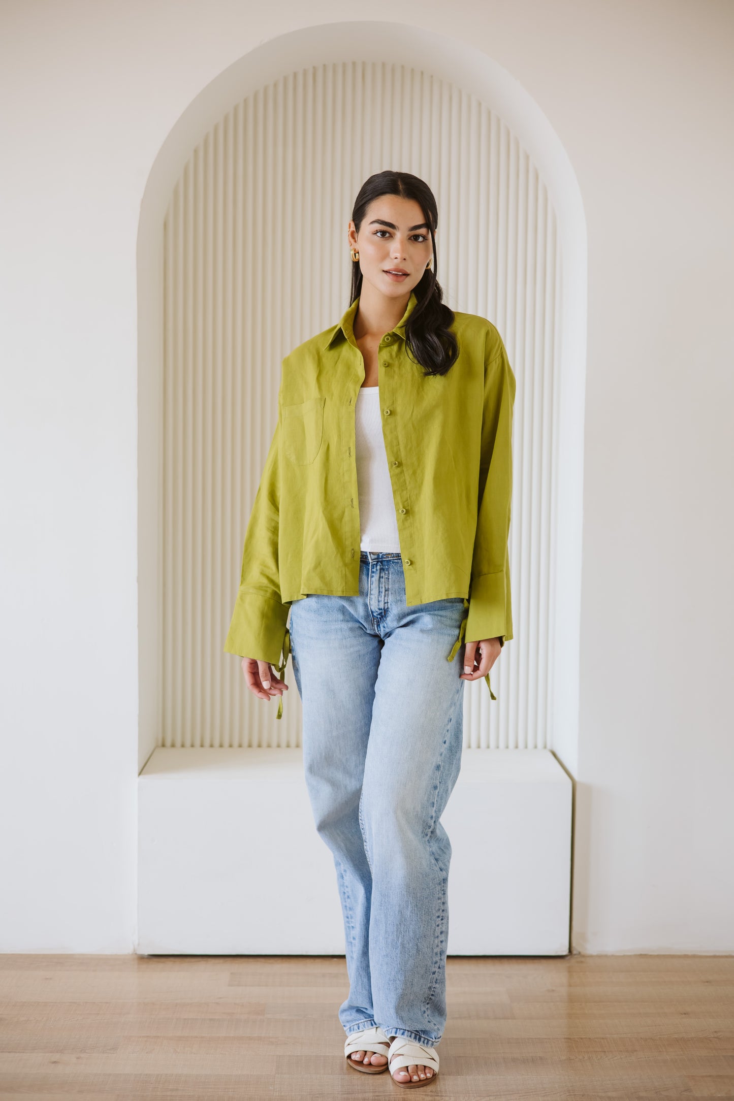 Everyday linen shirt in-lime green