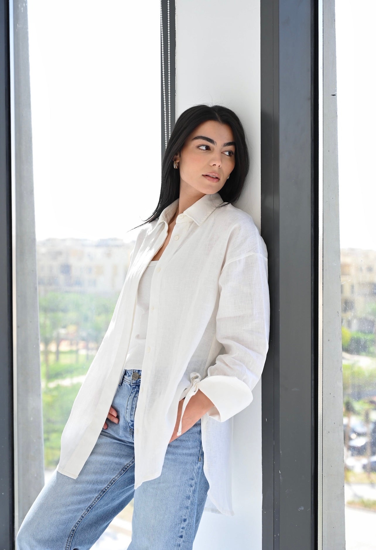 Ribbon linen shirt in off-white