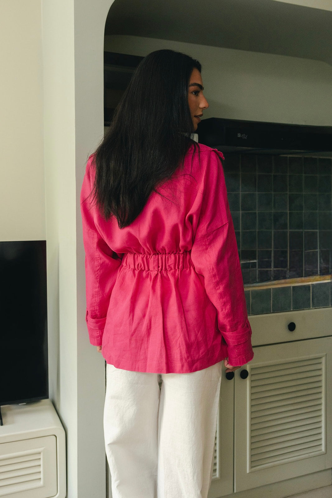 Raw linen cardigan in hot pink