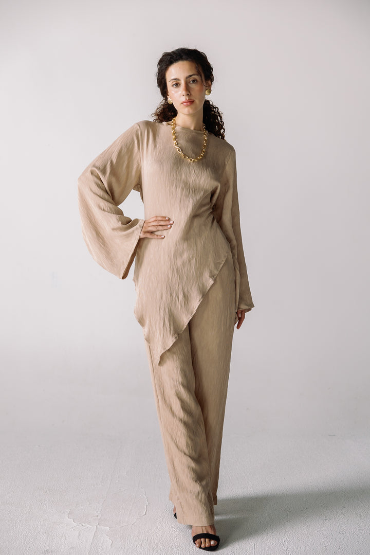 Eve set in beige