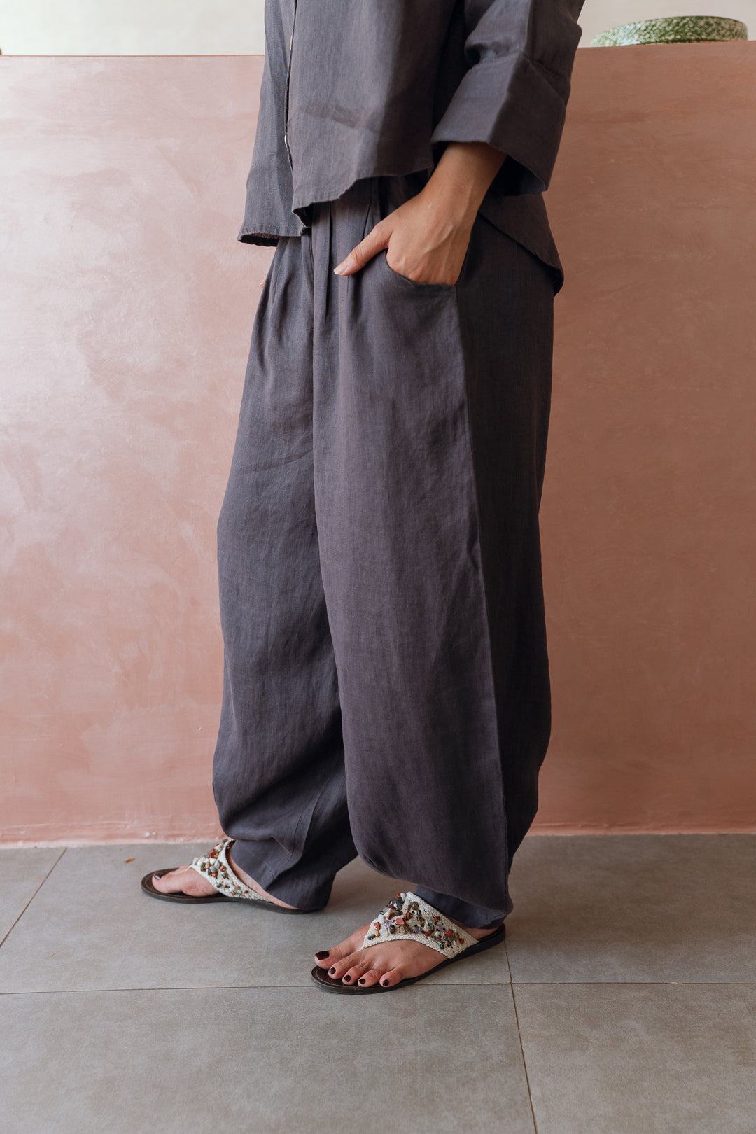 Ease Balloon Pants In Grey