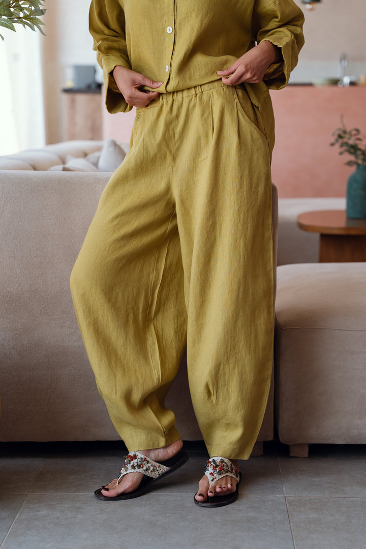 EASE BALLOON PANTS IN lime ( limited edition)