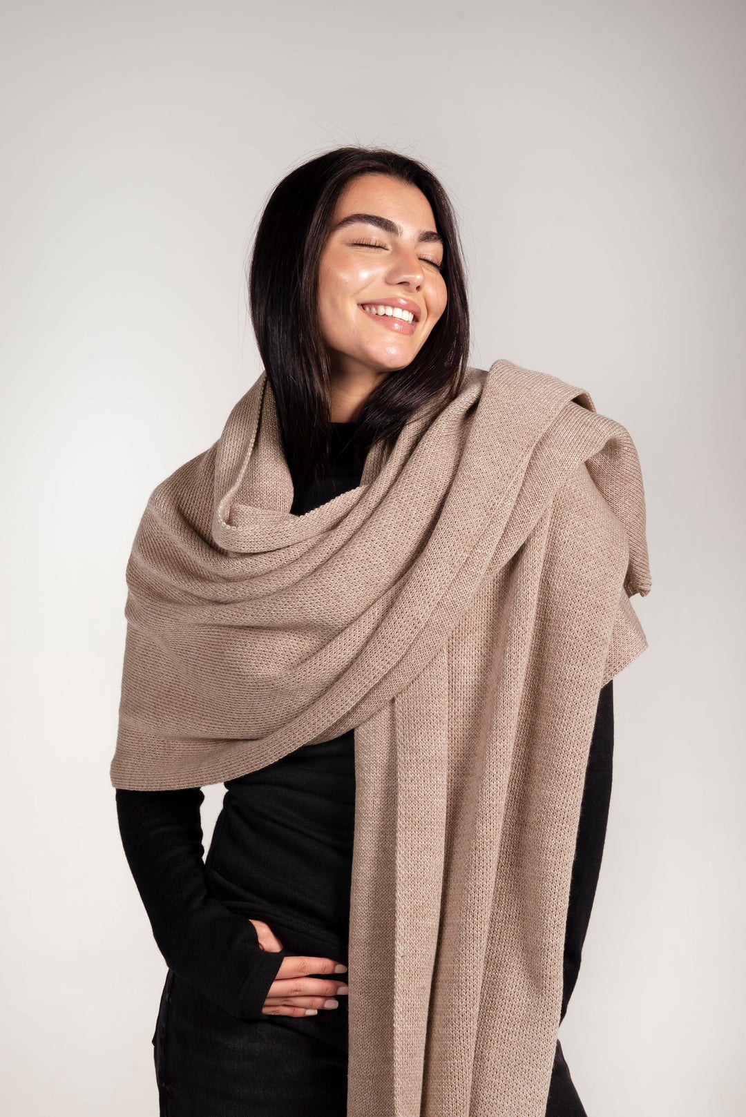 The Dreamy Shawl In Greige