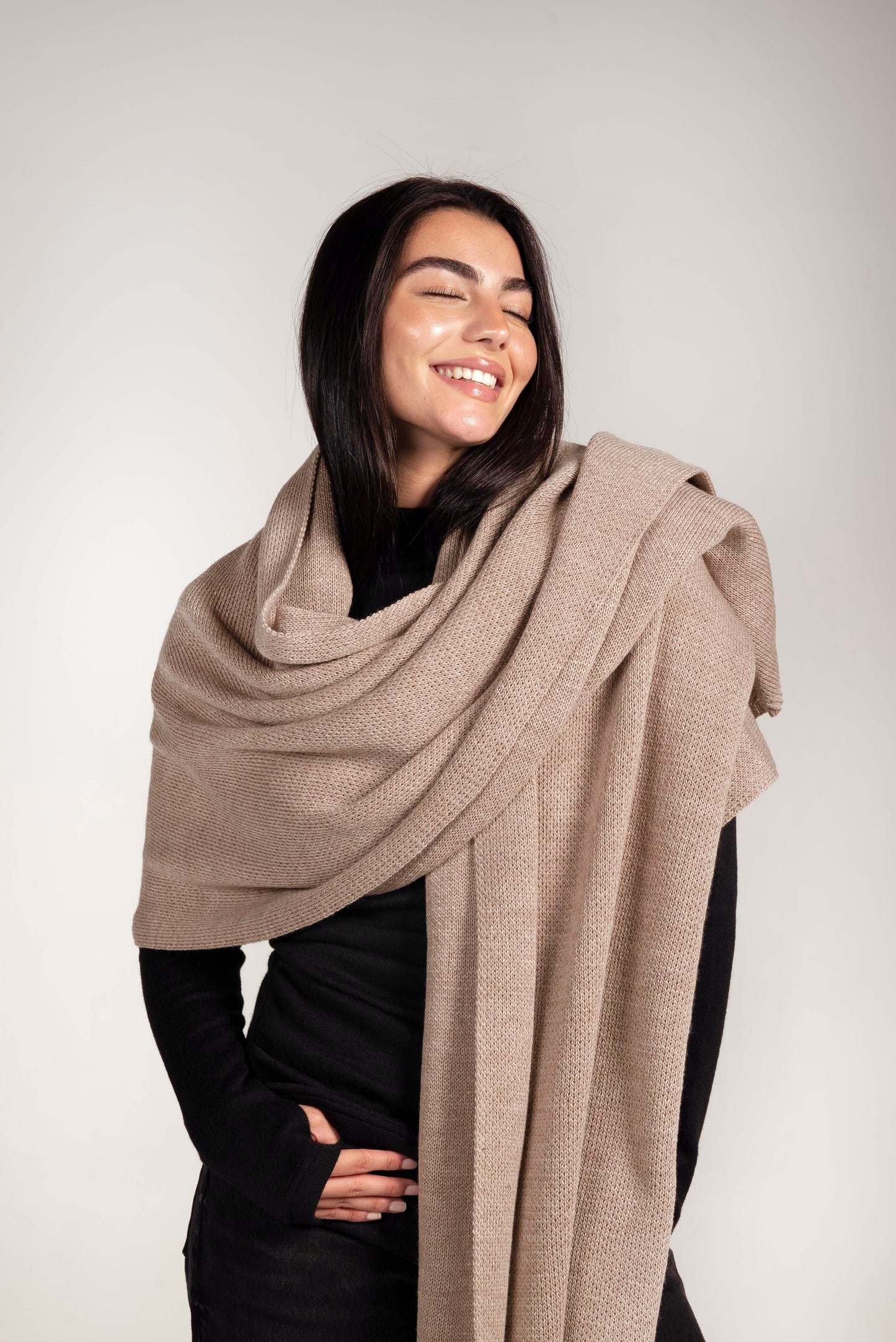 The Dreamy Shawl In Greige