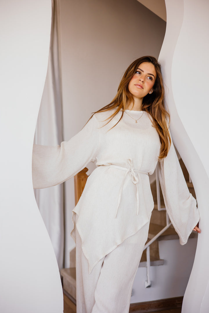 Eve set in soft-beige