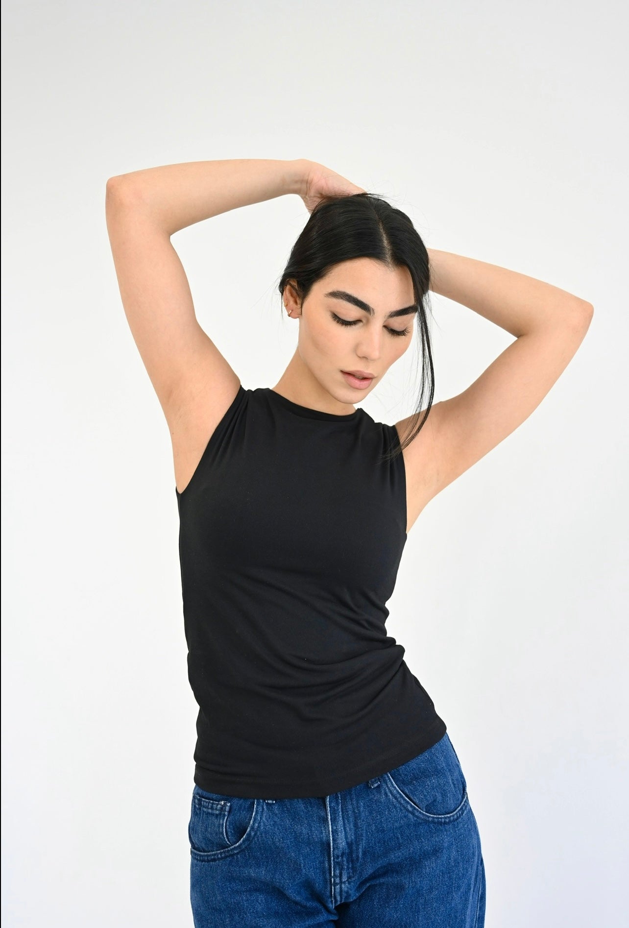 The Essential Tank in black