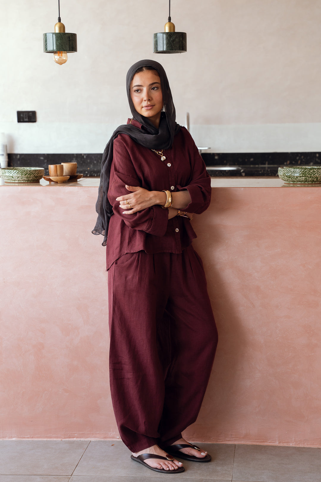 EASE BALLOON PANTS IN burgundy