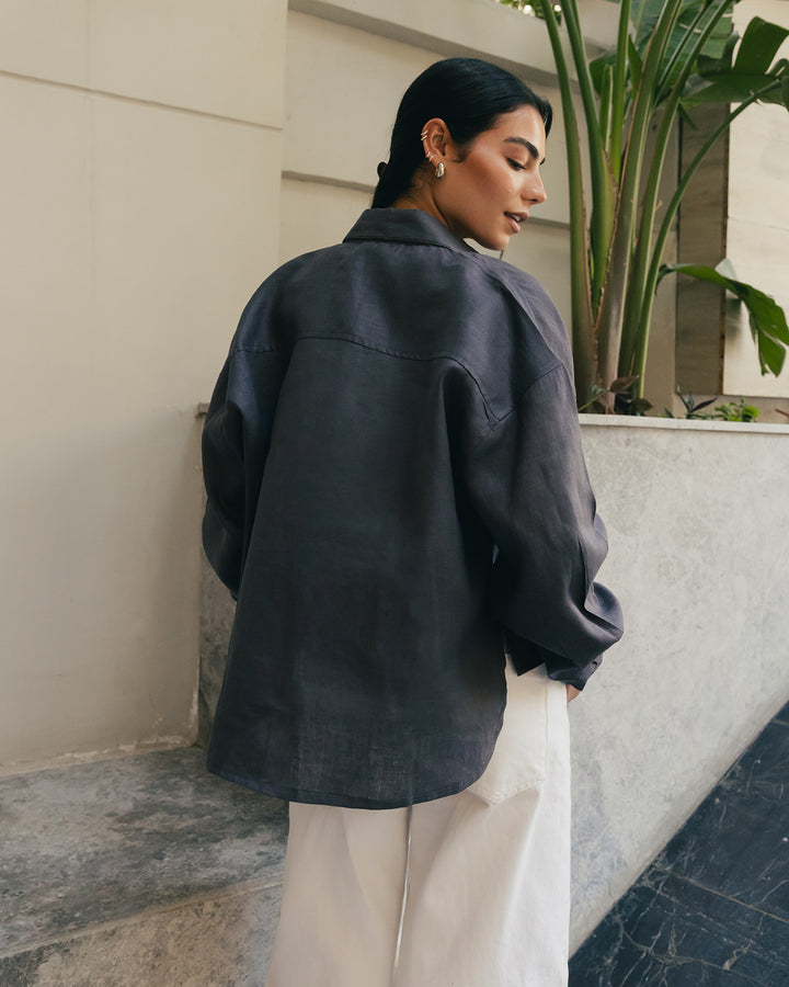 Hi-low hem linen shirt in dark-grey