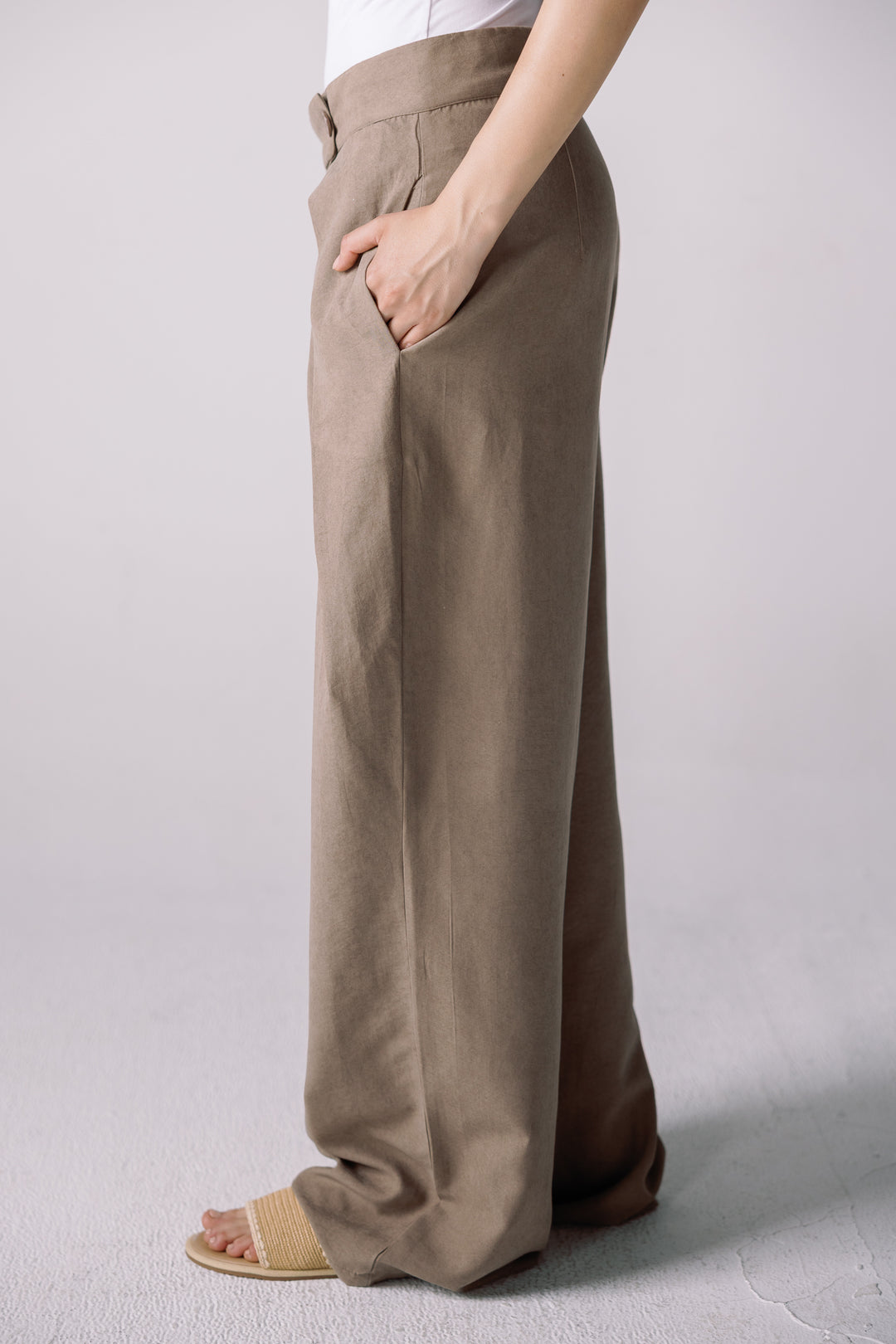 Cobra tailored pants in mocha