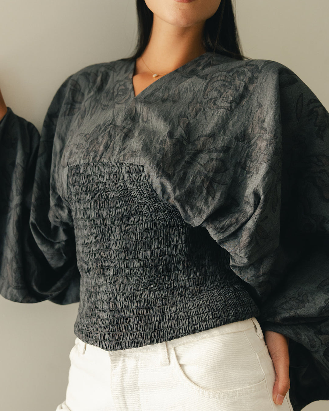 Alora Blouse in grey