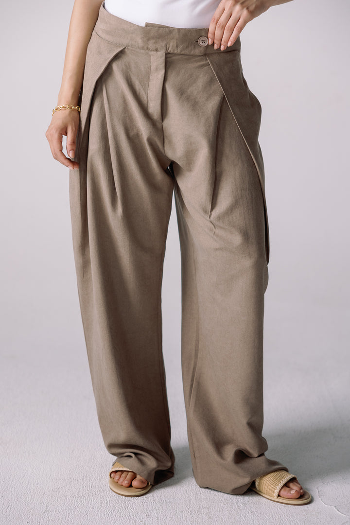 Cobra tailored pants in mocha
