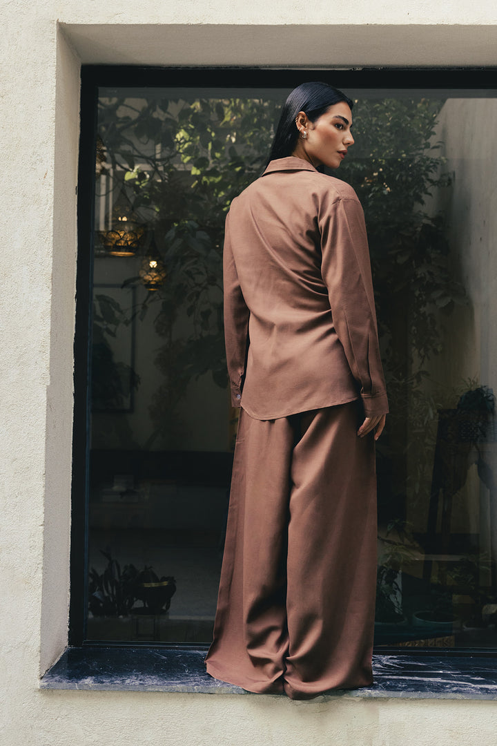Duo linen set in caramel-brown