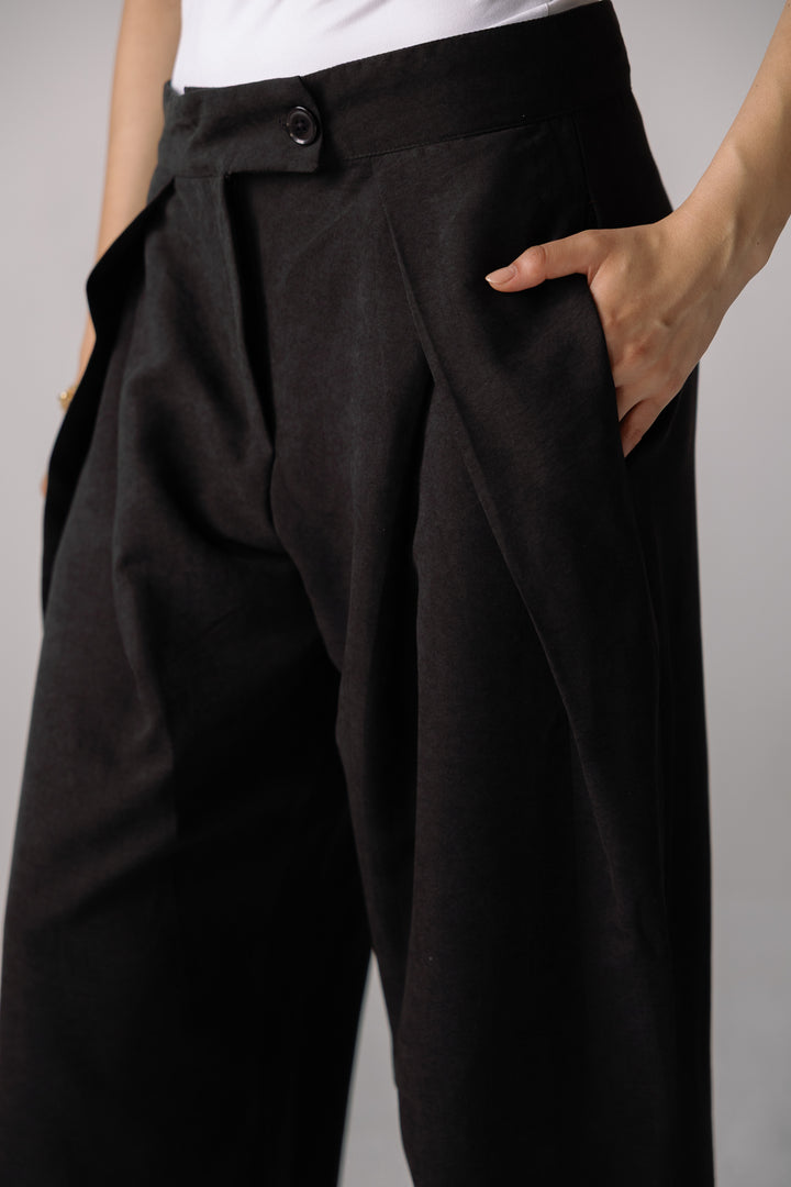 Cobra tailored pants in black