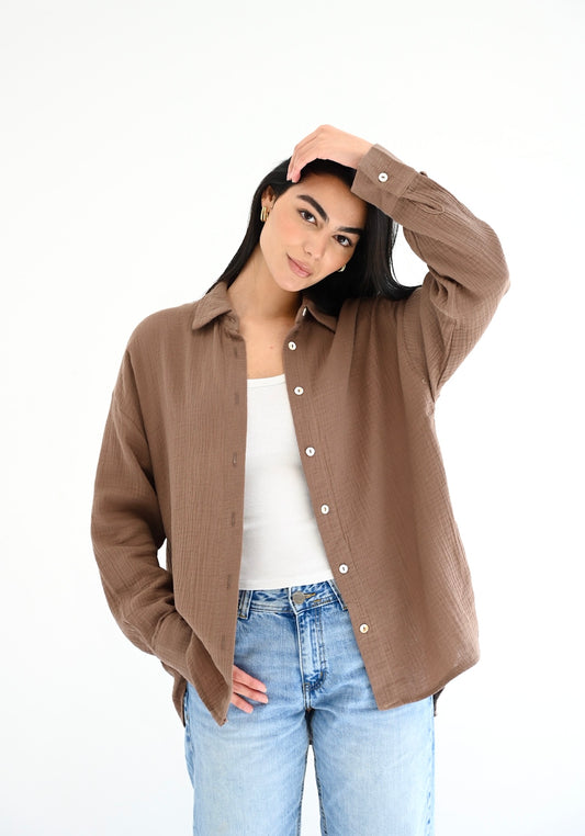 Fluffy shirt in brown