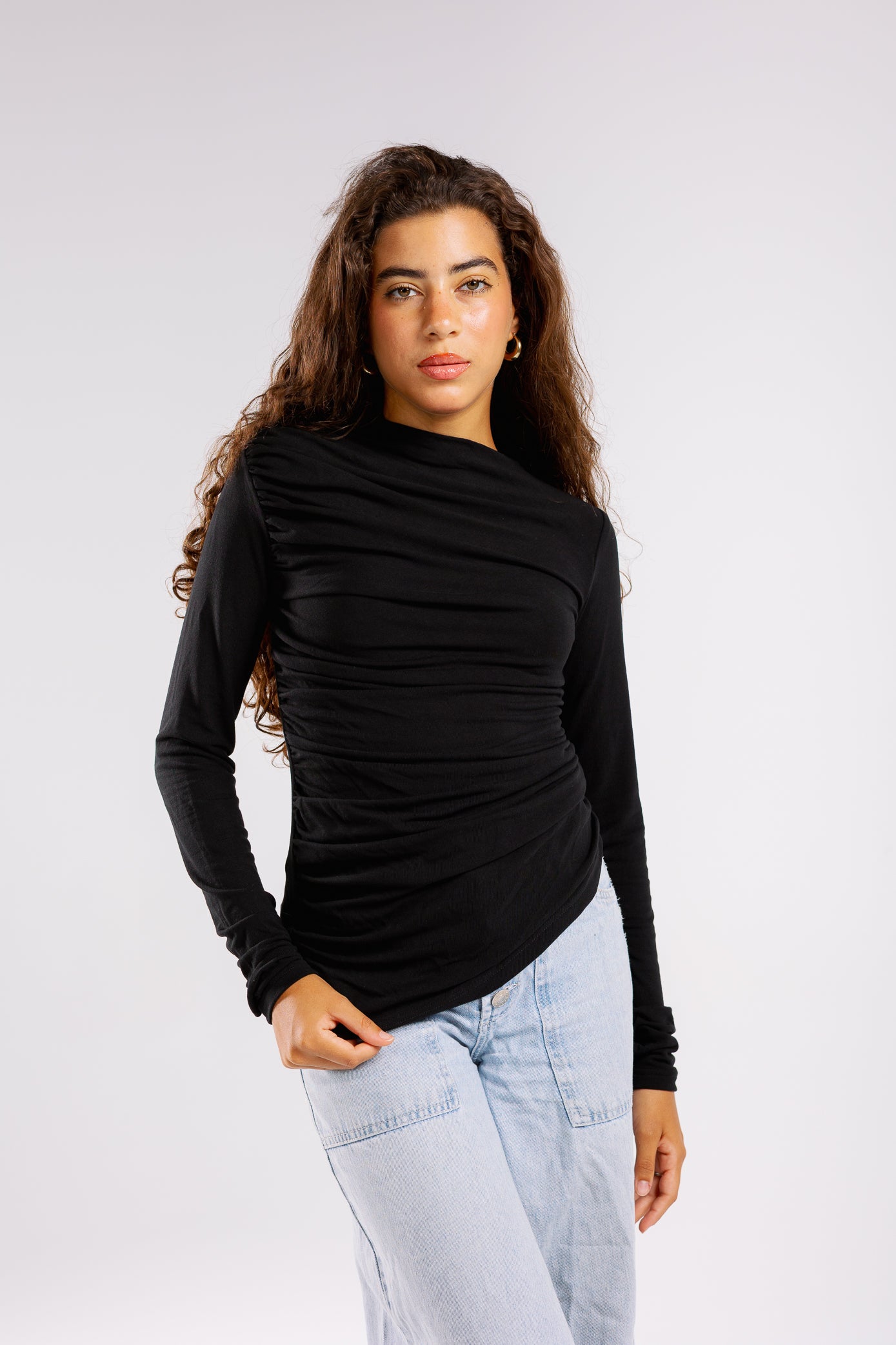 Draped top in black
