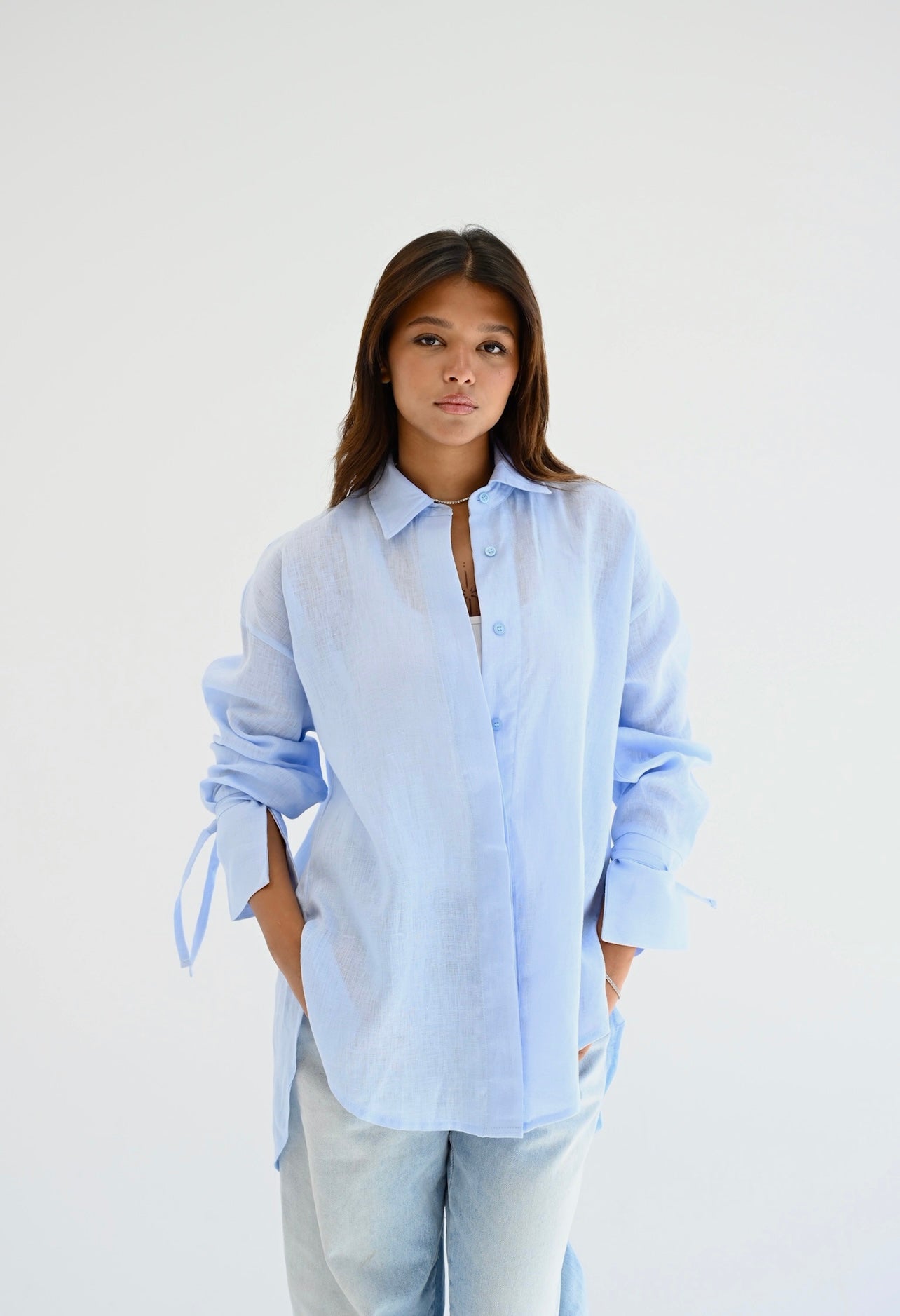 Ribbon linen shirt  in baby-blue
