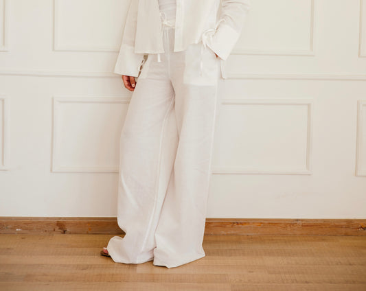 Pure linen pants in off-white