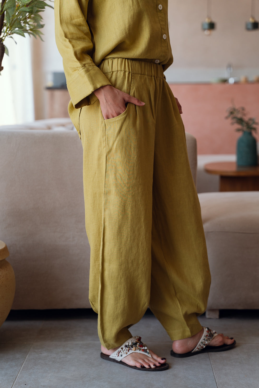 EASE BALLOON PANTS IN lime ( limited edition)