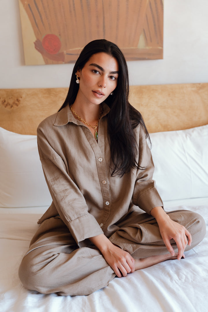 Loose muse shirt in greige