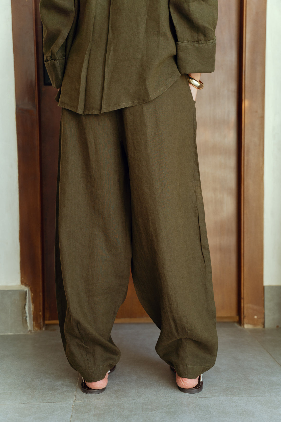 Ease Balloon Pants In olive green