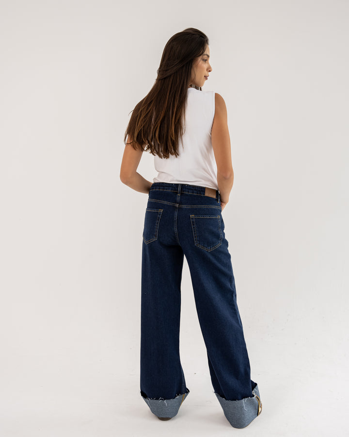 MID-WAIST straight leg jeans