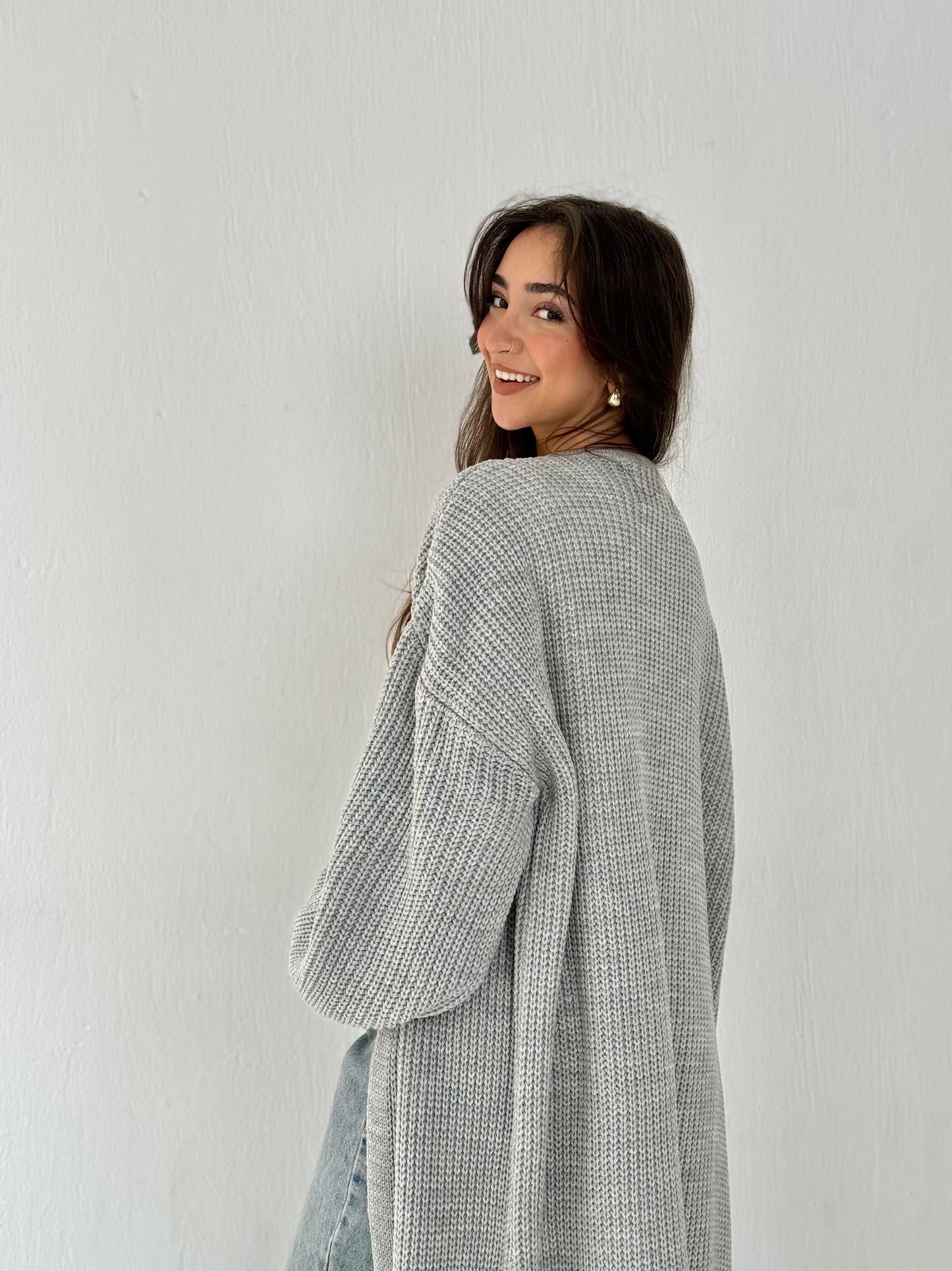 Light gray knitted cardigan
