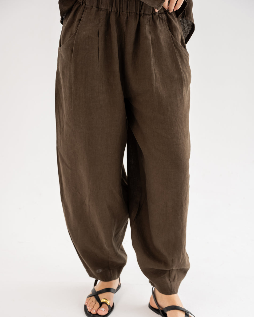 Ease Balloon Pants In Brown