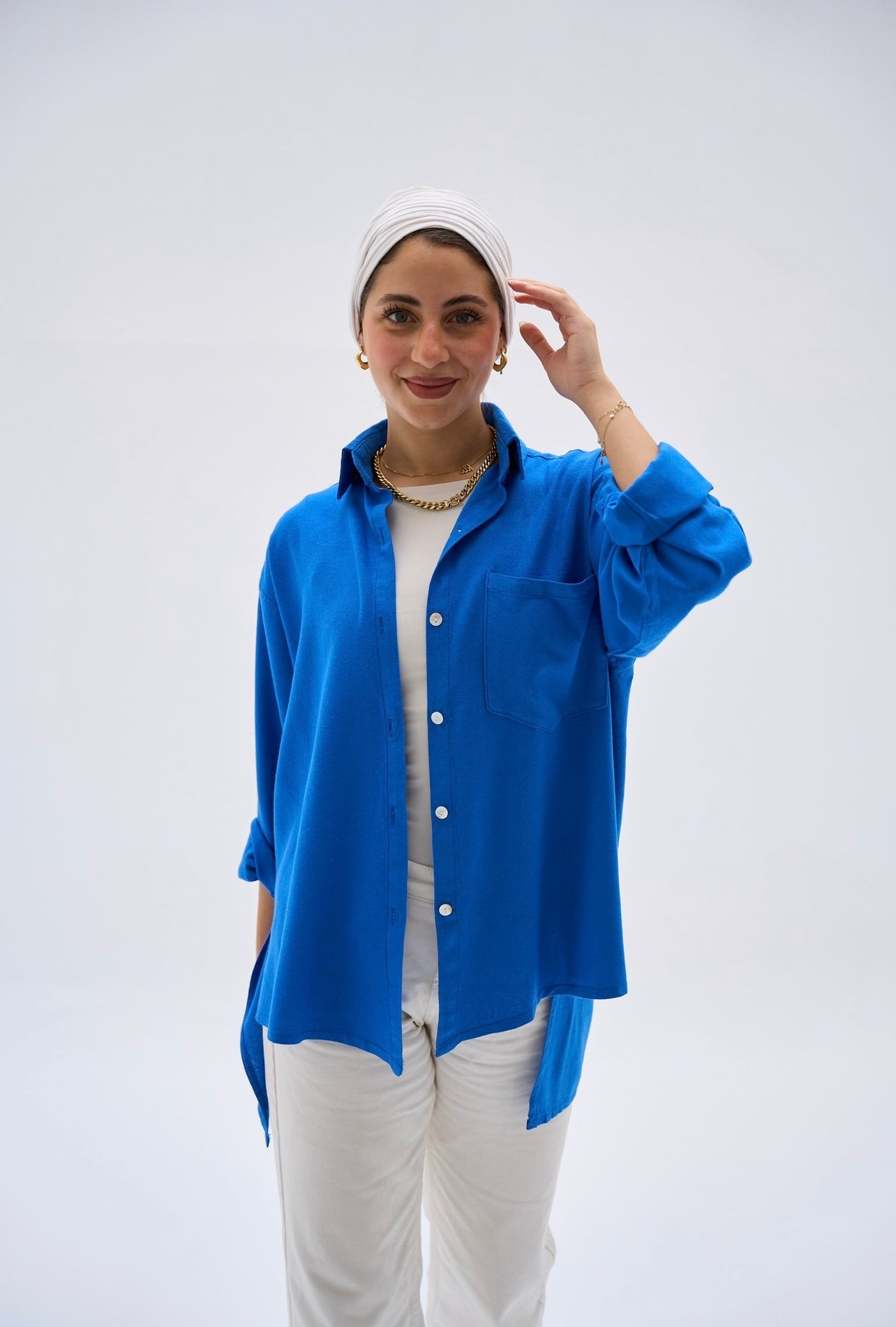 Linen shirt in royal blue