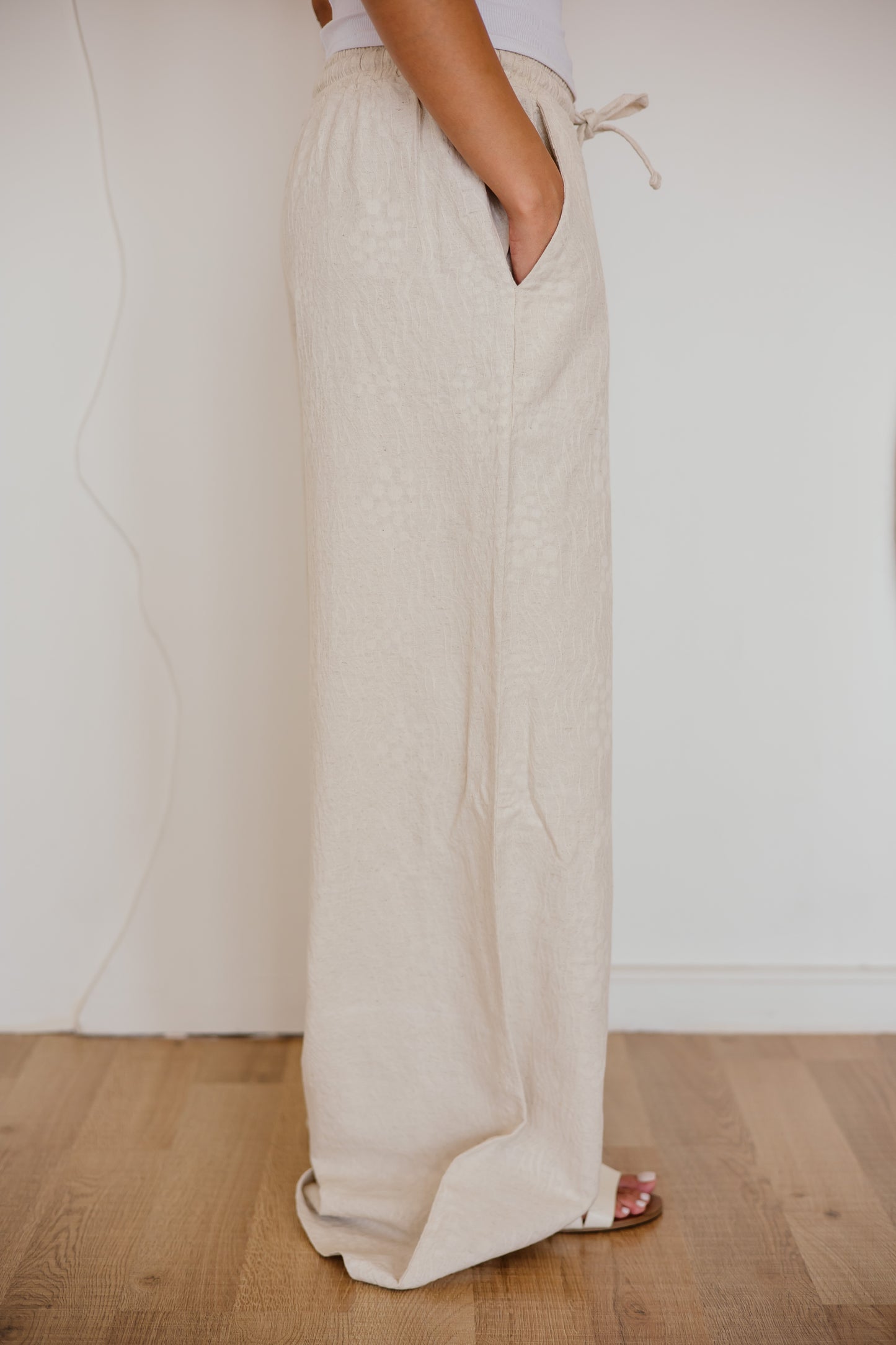 Threaded linen pants