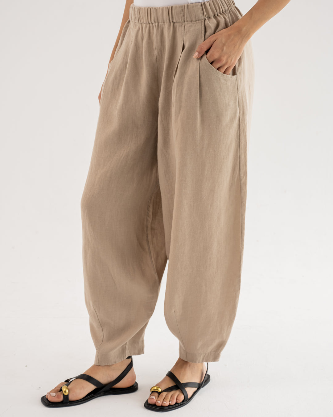 Ease Balloon Pants In Beige