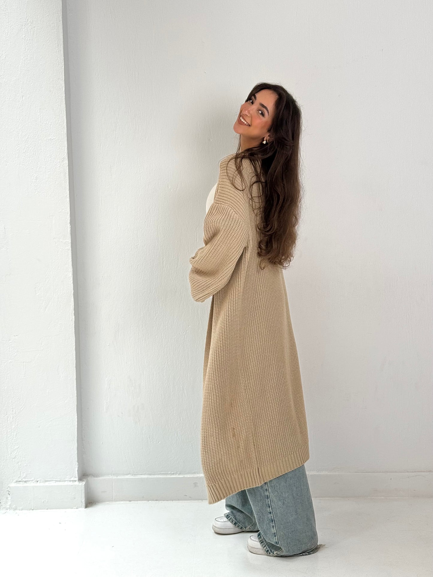 Knitted cardigan in beige