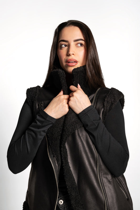 Faux Shearling Vest In Black