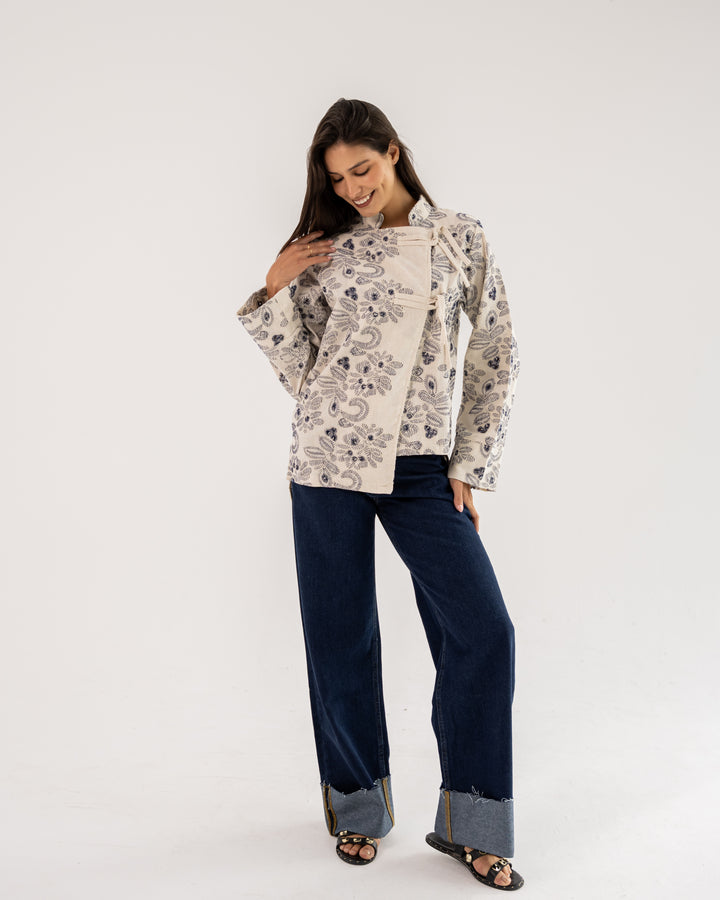 The kimono blouse-navy embroidered
