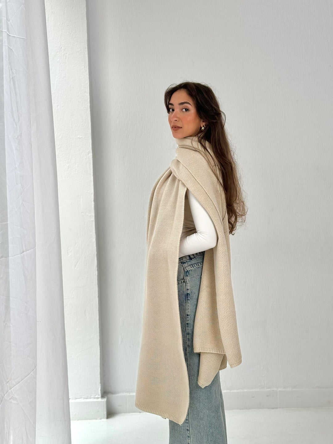 The Dreamy Shawl In Beige